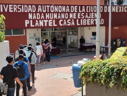 Entrada al plantel Casa Libertad de la UACM