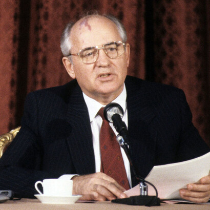 Mijaíl Gorbachov, se desempeñó como secretario general del Comité Central del Partido Comunista de la Unión Soviética desde 1985 hasta 1991