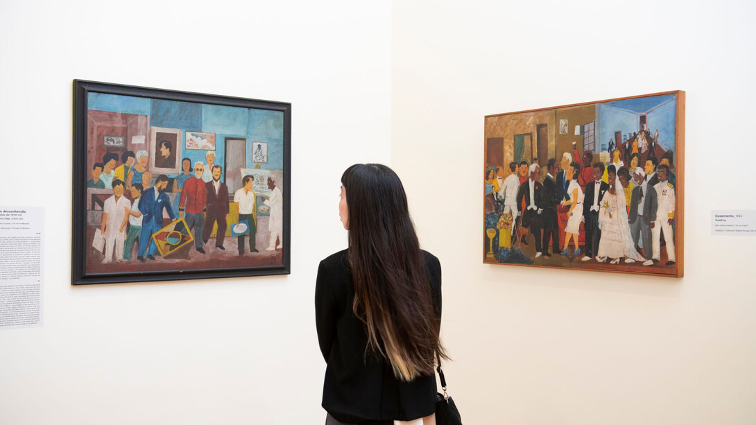 Paulo Pedro Leal, Un suburbio trágico, vista de exhibición. Cortesía de Pinacoteca