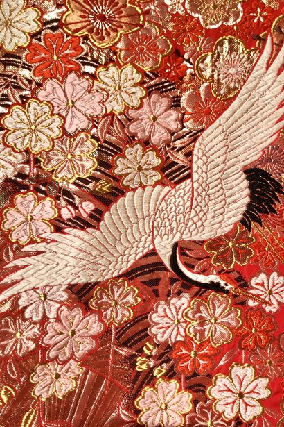 “Fragrance” Uchikake Kansai detail, with cherry blossoms and flying cranes by Kansai Yamamoto © Alma Reyes