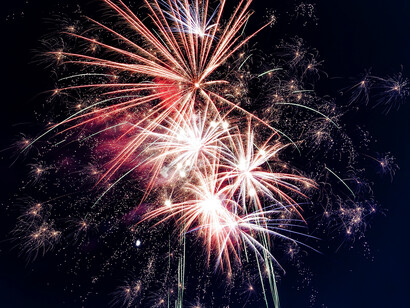 Espectáculo de fuegos artificiales por el fin de año