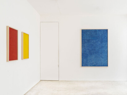 Luca Vitone, Pitture plastiche, exhibition view. Courtesy of Michel Rein Gallery