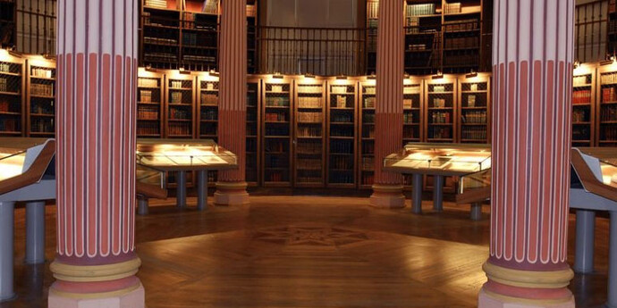 Trésors de la bibliothèque. Courtesy of Musée Guimet