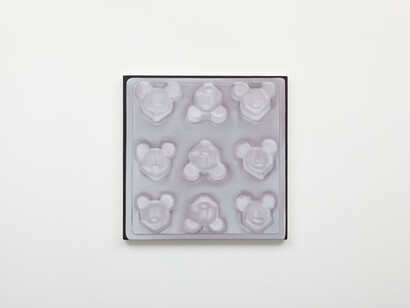 Sarah Poots, Mickeys, Oil on canvas, 42 x 42 cm, 2015, Image courtesy of the artist and ANDOR, 2015. Photography by Tom Carter