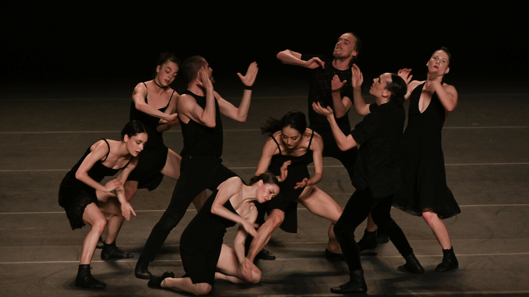 Venezuela by Ohad Naharin/Batsheva Dance Company @ Teatro Grande, Brescia - ph. Umberto Favretto