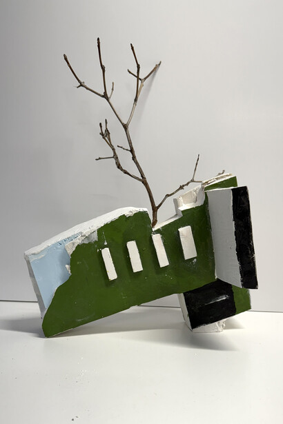 Mark Webber, Keep moving forward while waiting. Courtesy of Anita Rogers Gallery 