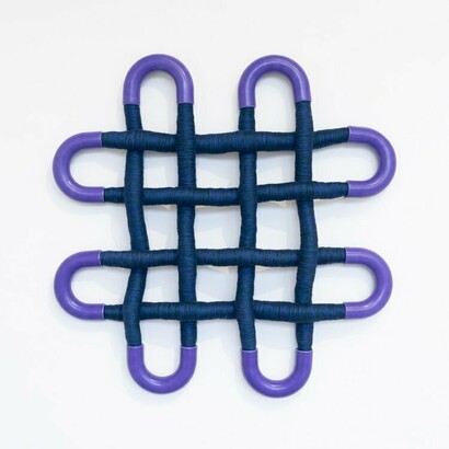 Eliza Bentz, Ceramic curve 032, 2024. Courtesy of Voltz Clarke Gallery