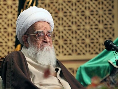 Grand Ayatollah Lotfollah Safi is a supporter of the Islamic revolution in Iran and is known for his fatwa calling