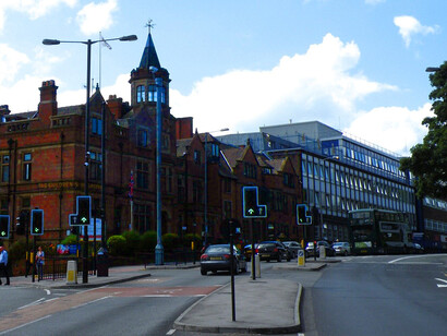 Sheffield è una delle città più verdi del Regno Unito, con oltre 250 parchi, giardini e aree boschive che coprono più del 60% del suo territorio. Sheffield, UK
