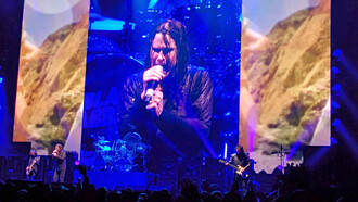 Black Sabbath tocando en el Barclays Center de Brooklyn en marzo de 2014. A más de medio siglo de su debut, Black Sabbath sigue siendo referencia obligada y fuente de energía vital para generaciones enteras