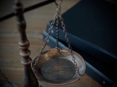 A riqueza e a velhice trazem reflexões sobre justiça e moralidade