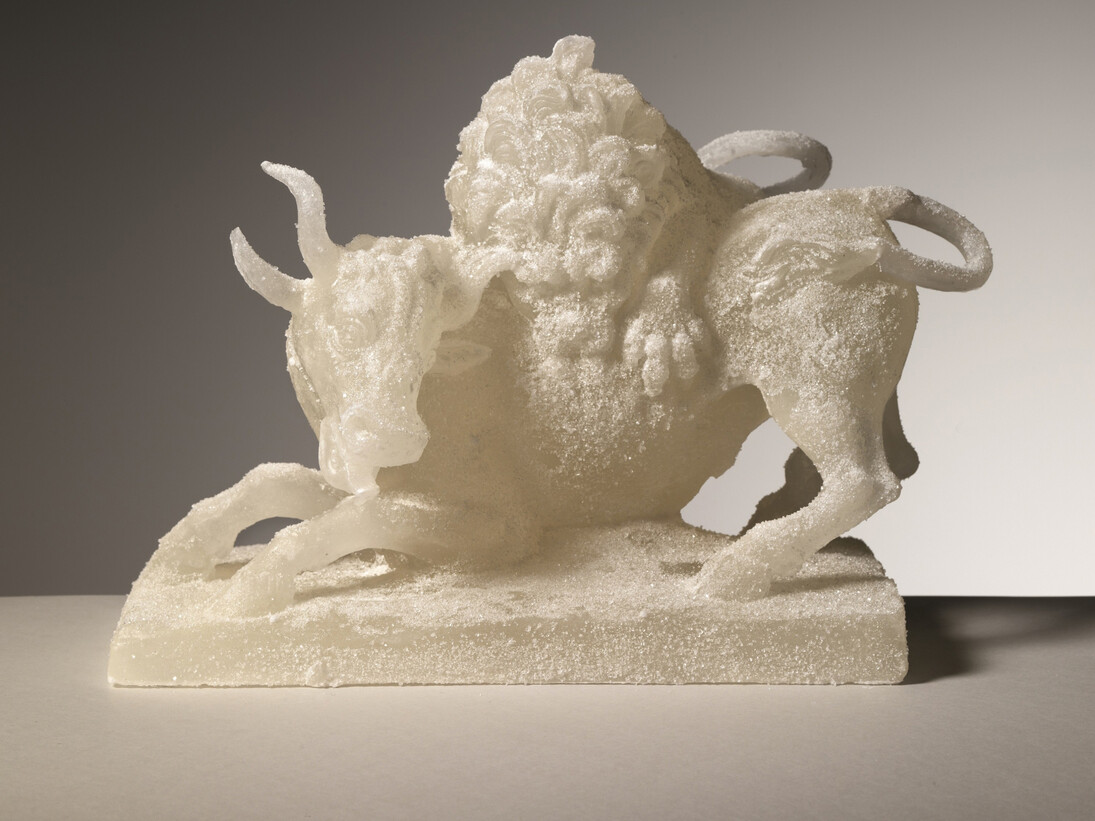 Fonderia del Giudice, Leone azzanna un toro, (da Giambologna), gesso e zucchero
