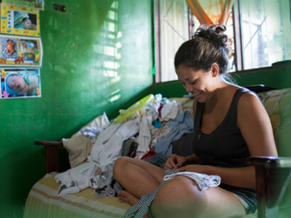 Hillary Bustos Gómez, who found herself pregnant at 16 years old, is from Guanacaste, Costa Rica 