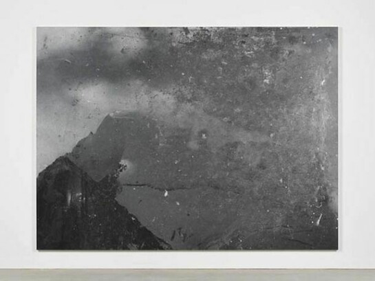 Rudolf Stingel, Untitled 2010, oil on canvas, 131 7/8 x 179 7/9 (335 x 456.9 cm) © Rudolf Stingel. Courtesy of the artist and Gagosian Gallery. Photo by Alessandro Zambianchi