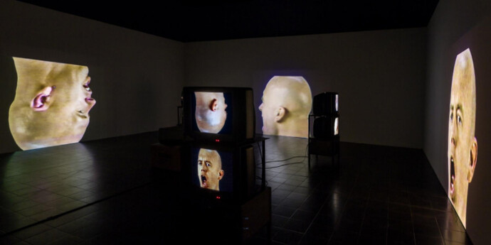 Bruce Nauman (*1941), Anthro/Socio. Rinde Spinning, 1992