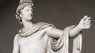 Der griechische Gott Apollo. „Apollo von Belvedere“ (ca. 15. Jh.), Giovanni Angelo Montorsoli. Marmorstatue (224X90X60 cm., 1,5-2,0 Tn.), Vatikanische Museen, Rom