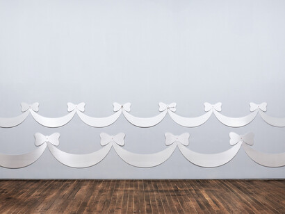 Huidi Xiang, Goes around in circles, til very, very dizzy, exhibition view. Courtesy of YveYang Gallery