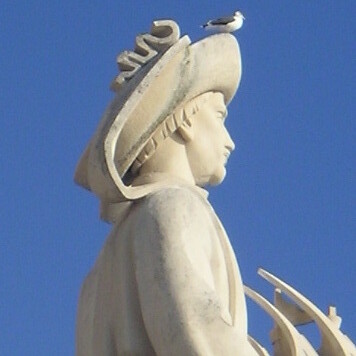O Infante D. Henrique no Monumento aos Descobrimentos em Belém, Lisboa