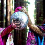 The Huxleys, Style over substance (still), 2021. Mit freundlicher Genehmigung des Museums für Kunst und Gewerbe Hamburg