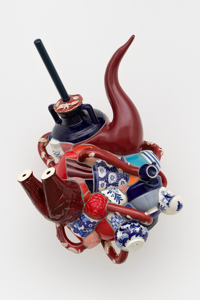 Barrão,
Eu sou você, 2023,
porcelain, epoxy resin,
29 1/8 x 21 5/8 x 17 3/4 in (74 x 55 x 45 cm). Courtesy of the artist and Night Gallery