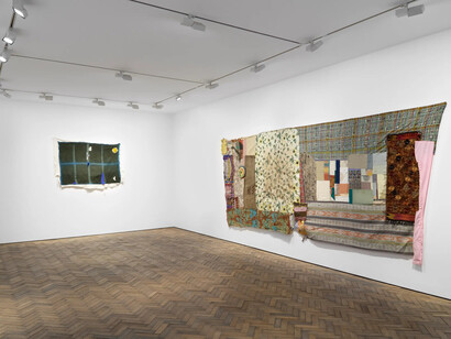 Susan Cianciolo, This is the New Earth. The galactic field, exhibition view. Courtesy of Modern Art Gallery