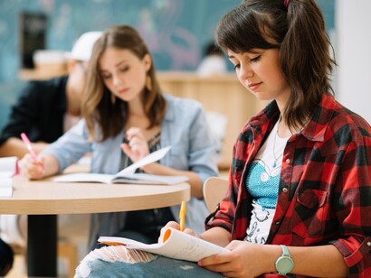 Grazie al progetto Close, i ragazzi non solo acquisiscono nuove competenze, ma crescono come cittadini consapevoli, rispettosi delle differenze e capaci di esprimere la propria creatività