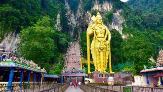 Le grotte tempio delle Batu Caves 