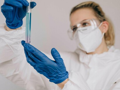 A expectativa da equipe científica é que, uma vez concluídas as etapas regulatórias, o tratamento possa ser oferecido de maneira equitativa, seguindo critérios médicos claros e acessíveis a pacientes de diferentes regiões. Atualmente, o acesso restrito cria um cenário desigual, no qual apenas quem consegue recorrer à Justiça tem a chance de se beneficiar da terapia experimental