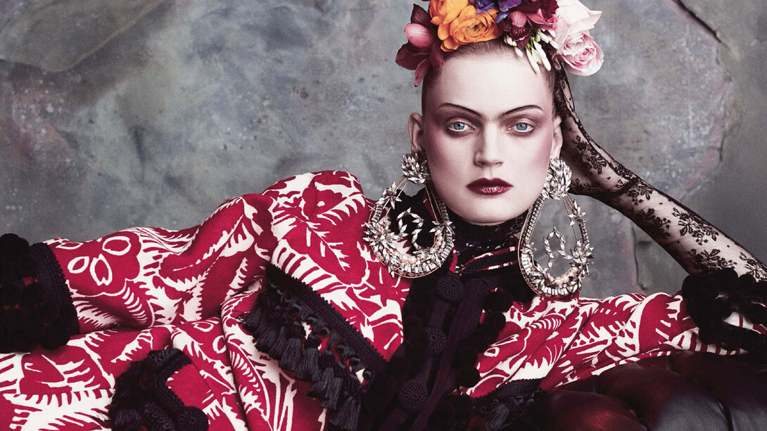 El estilo de aparente fuerza y colorido de la mujer mexicana lo encarna Frida Kahlo