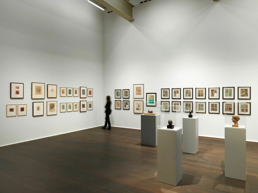 Henry Moore, Exhibition view.Courtesy of Hauser & Wirth Zürich