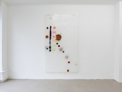 installation view "4x Düsseldorf: Helmut Dorner, Inge Mahn, Natalie Czech, Esther Kläs", Kadel Willborn, Düsseldorf, Germany, 2018.