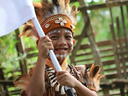São mais de 305 povos indígenas, falando diferentes línguas indígenas