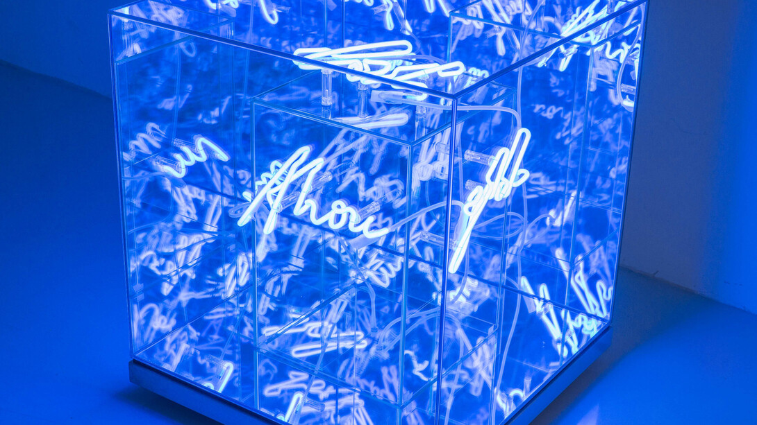 Brigitte Kowanz Lost in Thought, 2017, Neon, Glas, 3 Ex. 60 x 60 x 60 cm / 23 5/8 x 23 5/8 x 23 5/8 inches
