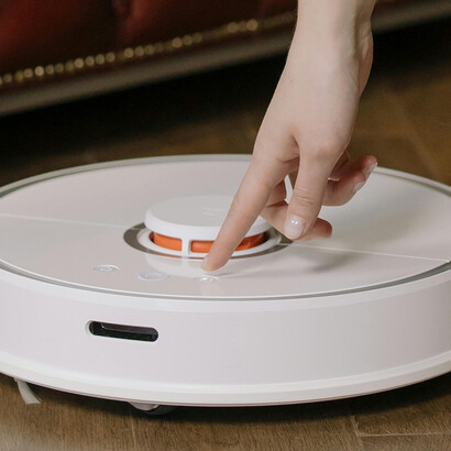 Busca una aspiradora robot que cuente con la función trapear