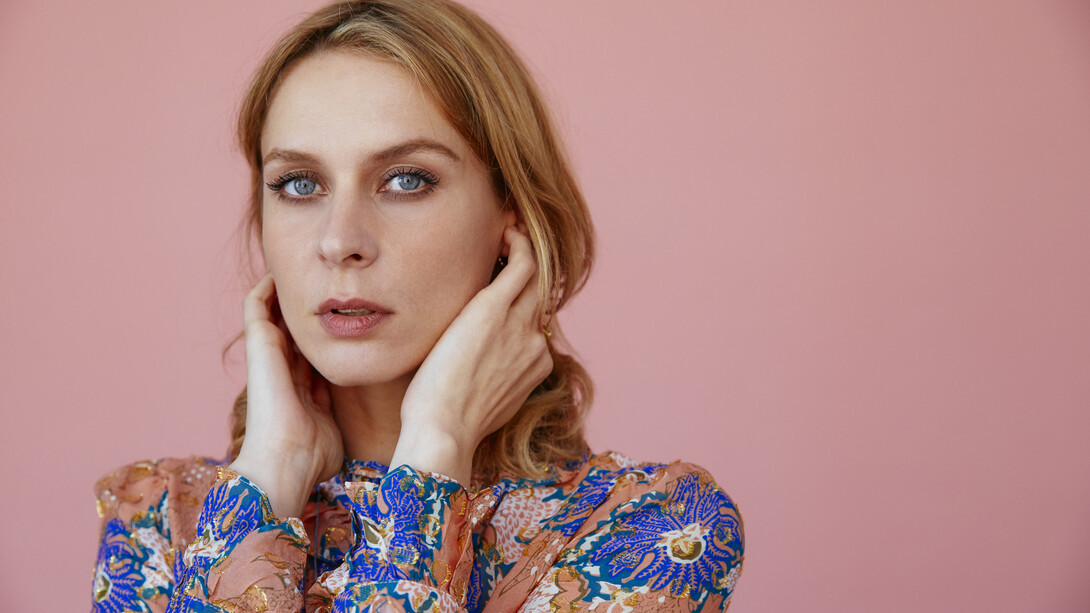 Elena Radonicich è ben nota al pubblico. L’attrice ha fatto parte del cast, fra l’altro, di "Adriano Olivetti - La forza di un sogno" e "Luisa Spagnoli", © Alessandro Cantarini