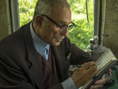 O filme explora como o trauma da Guerra da Bósnia moldou o modo de vida e a visão desencantada sobre a morte nos Balcãs