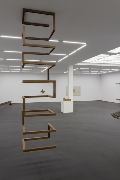 Roman Ondak, Perfect Society. Courtesy of Esther Schipper