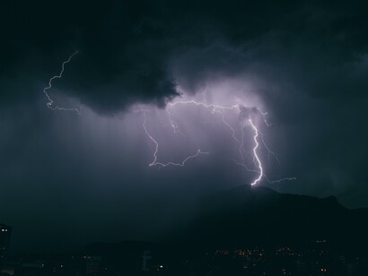 L'uomo desto e cosciente dice: io sono un corpo e null'altro al di fuori  
