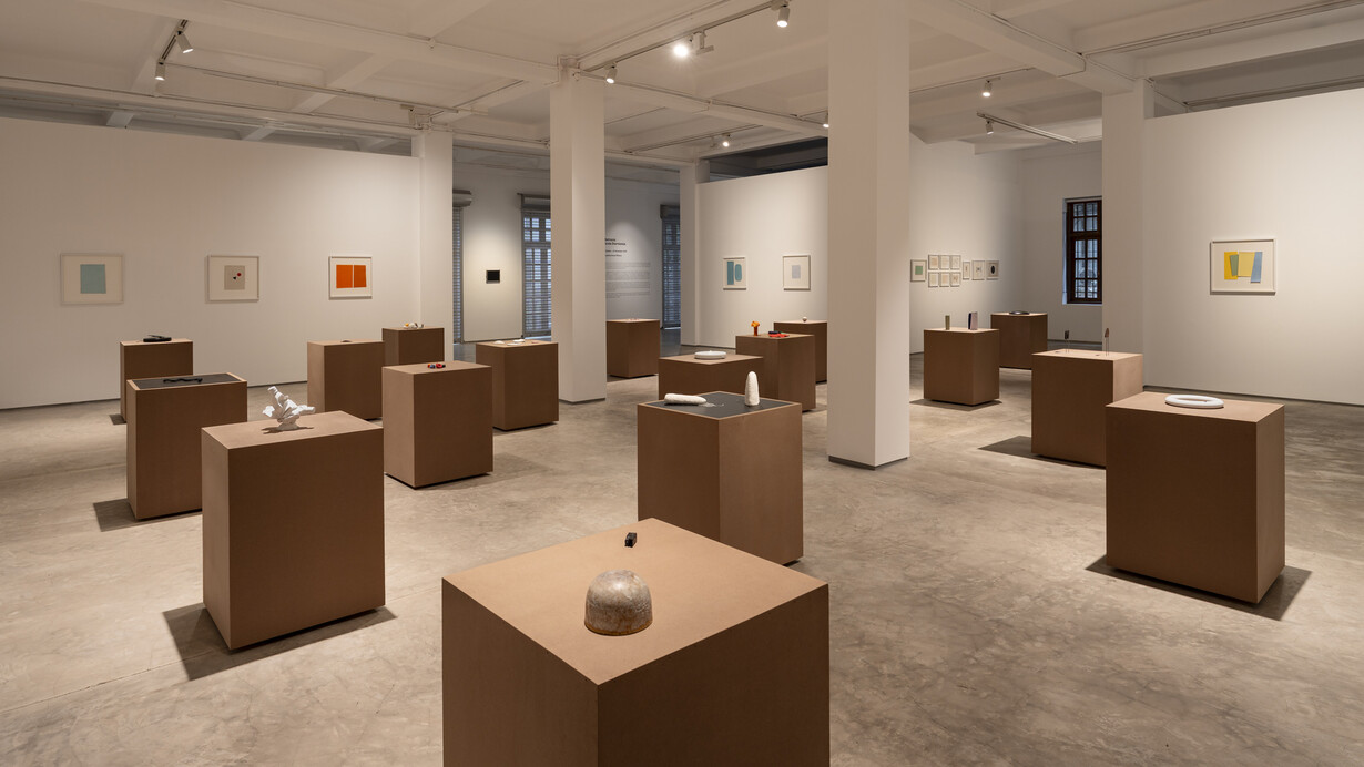 Nicola Durvasula, Abstracts, exhibition view. Courtesy of Galerie Mirchandani + Steinruecke