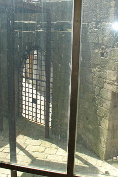 Vista desde o interior da casa