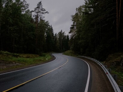 Caminhamos agora mais lentamente, recordamos cada lugar com tempo, talvez com saudades