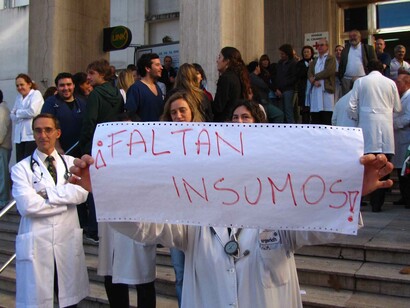 Protesta de los profesionales sanitarios venezolanos por los problemas del sector