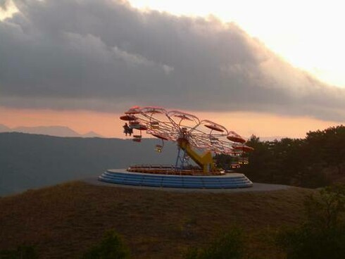 Giostra panoramica "RB Ride", San Severino Lucano, Italia