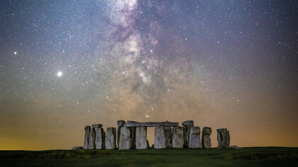 Vía Láctea sobre Stonehenge, Reino Unido