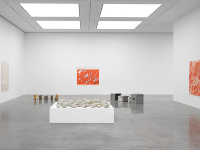 Damián Ortega, Exhibition view. Courtesy of White Cube