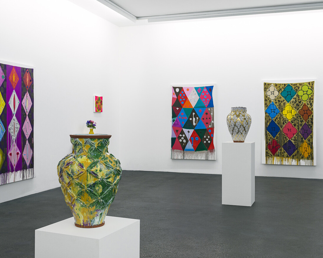 Judy Ledgerwood, Exhibition view. Courtesy of Häusler Contemporary 