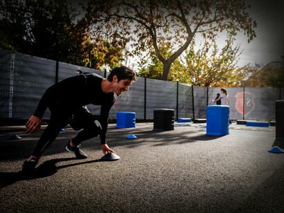 La idea de estos parques biosaludables es imitar las máquinas de los gimnasios, sin el peso extra que ofrecen las máquinas