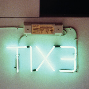 Cerith Wyn Evans
TIX3, 1994
© Cerith Wyn Evans, courtesy White Cube Photo: Stephen White
