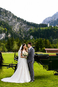 A fairytale wedding at Neuschwanstein Castle, where romance meets the breathtaking beauty of Bavaria’s iconic landscape