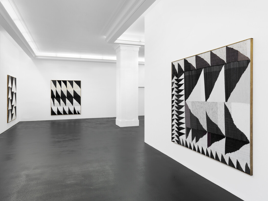 Brent Wadden,  About Time, 2013,  Installation view: Peres Projects, Berlin, Courtesy of Almine Rech Gallery; Peres Projects, Berlin and Mitchell-Innes & Nash, NY.